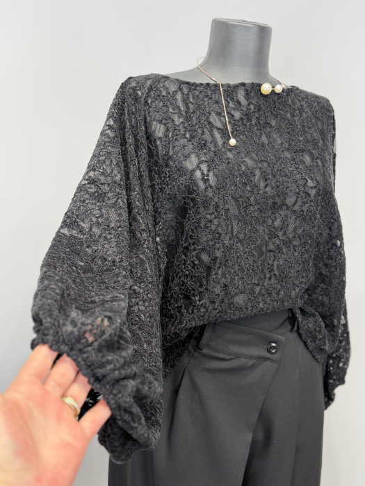 Bluza neagră lejera din dantela [2]