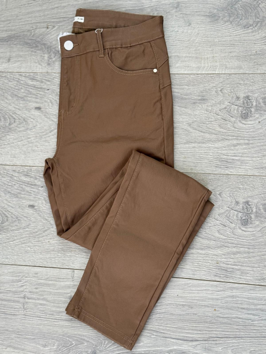 Pantaloni Piele Eco Maro [4]