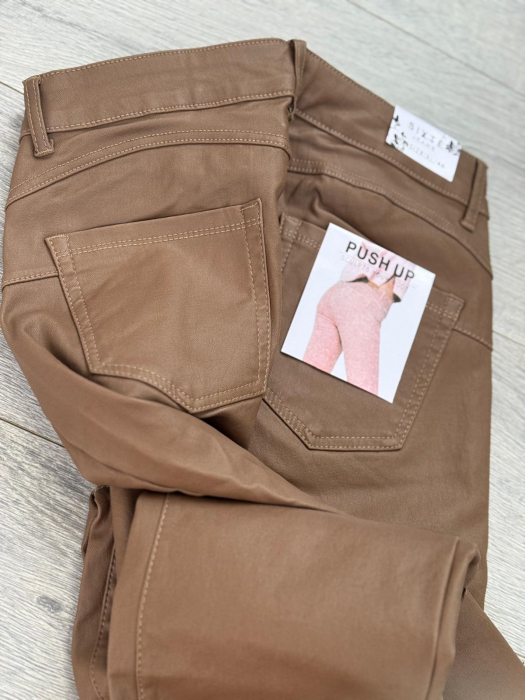 Pantaloni Piele Eco Maro [2]