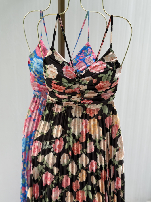Rochie Dominicana plisată -negru [4]