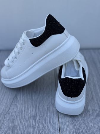 NOUTATI !!! - Adidasi Dama White/Black