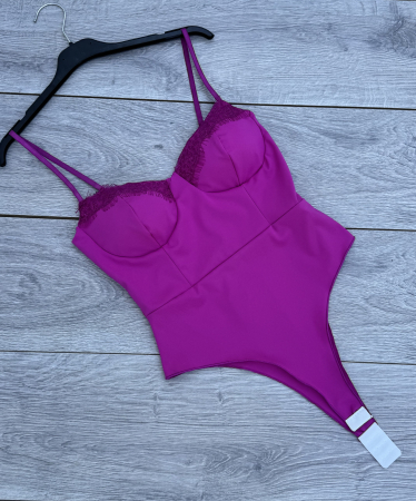 TOP-URI / MAIO-URI / CROP-TOP - Body Damă cu Dantelă Magenta