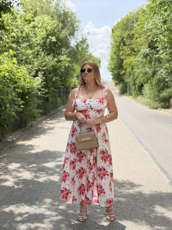 NOUTATI !!! - Rochie Mauri Flori roșu -