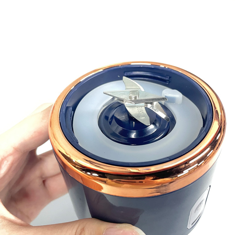 Blender Portabil USB pentru Sucuri și Smoothie-uri, 6 Lame din Inox, Set Mixer cu Cană Inclusă, Mini Storcător și Mixer Personal Compact pentru Utilizare Acasă sau în Călătorii [2]