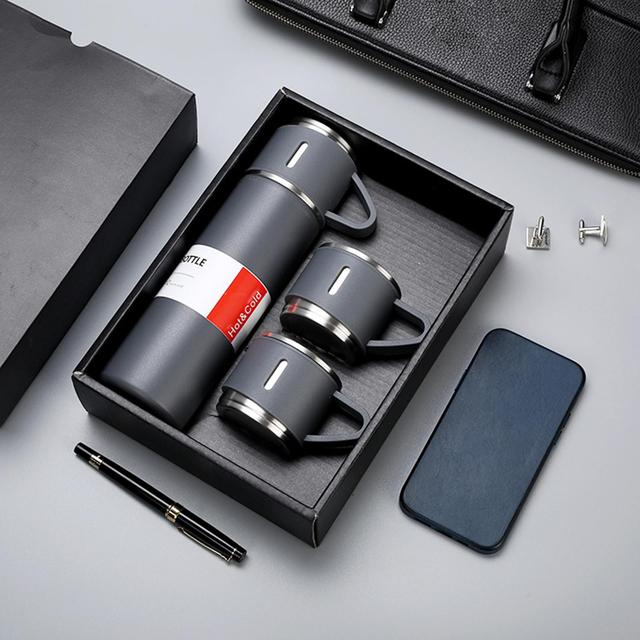 Set termos 4 piese, 500 ml + 3 cești 150 ml, design compact, ideal pentru călătorii, culori diverse [8]