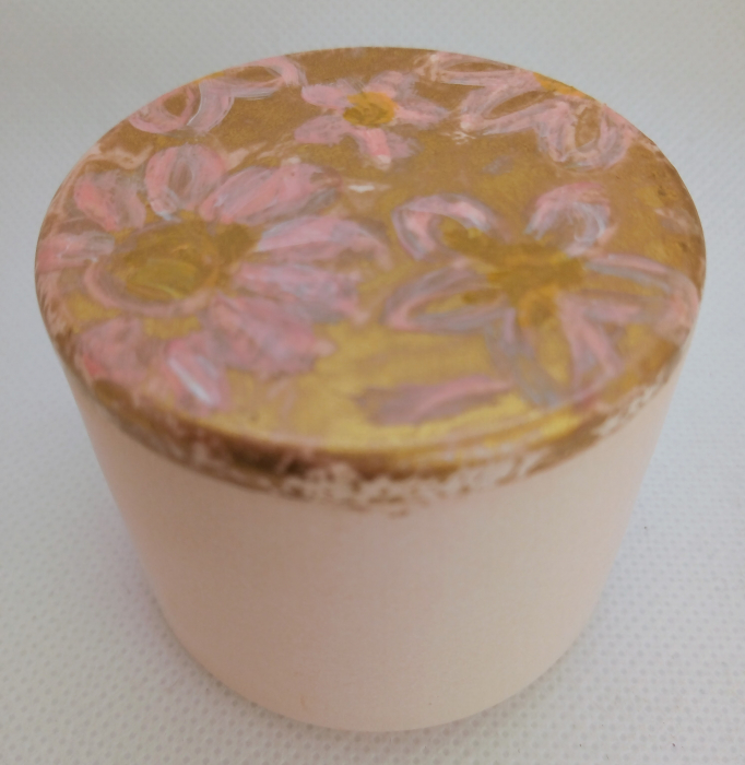 Set decorativ  alb/roz cu flori imprimate. [13]