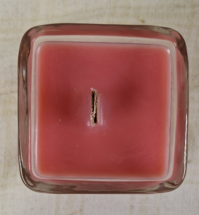 https://www.decobazar.eu/lumanari-in-recipient-din-sticla/lumanare-craciun-parfumata-de-ceara-de-soia-in-sticla-pictat-manual.html [17]