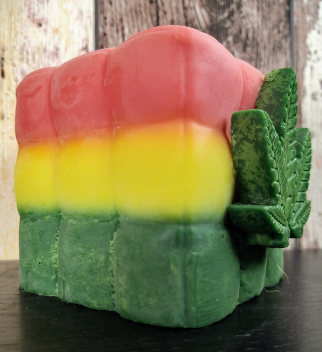 Lumanare parfumata " Rasta cub 2  ", in trei culori. [2]