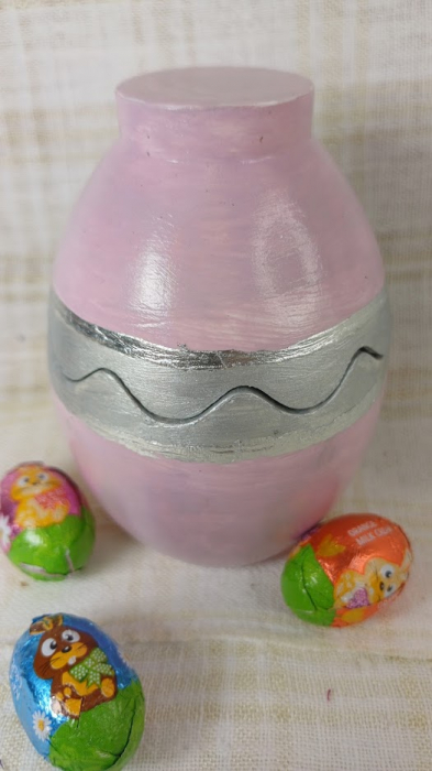 Ou roz/argintiu din ceramica handmade + lumanare alba de ceara de soia [2]