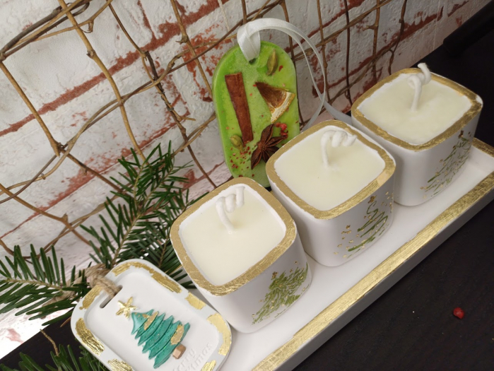 Set decorativ - trei lumanari din ceara de soia turnate in pahare de ceramica plus suport dreptunghiular din ceramica. [6]