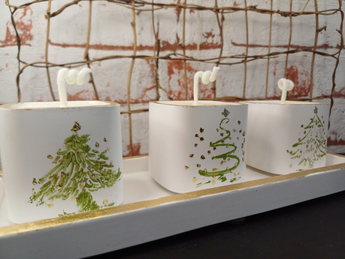 Set decorativ - trei lumanari din ceara de soia turnate in pahare de ceramica plus suport dreptunghiular din ceramica. [8]