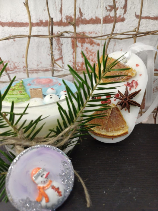 Set decorativ "Peisaj de iarna" plus cadou. [9]