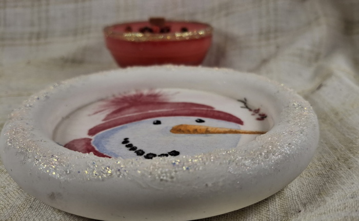Set decorativ Craciun - om de zapada suport ceramic plus lumanare in sticla [3]