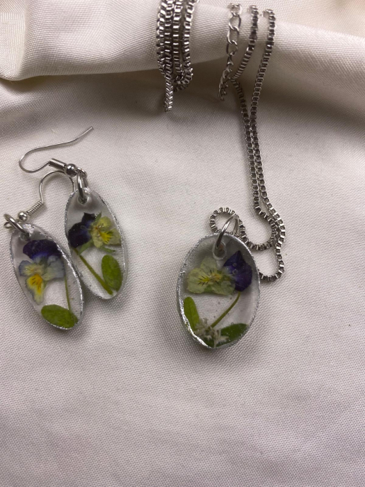 Set lantisor si cercei  'panselute' [2]