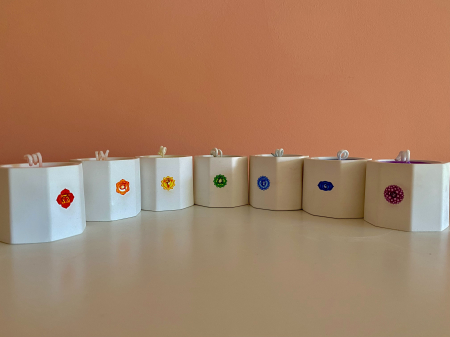 Set lumanari " 7 Chakre "  in recipient ceramic mic. [1]