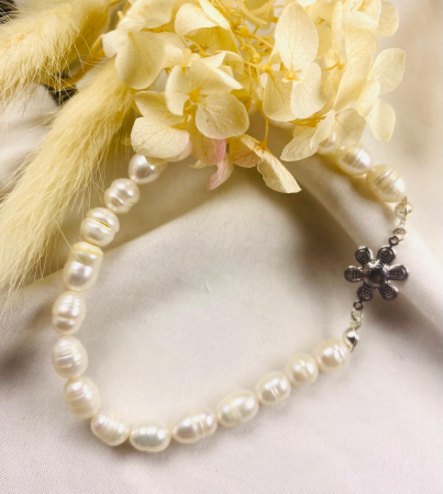 Bratari handmade - Bratara din perle de cultura albe.