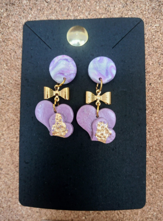 Bijuterii handmade - Cercei inimioare mov, accesorii din otel inoxidabil.