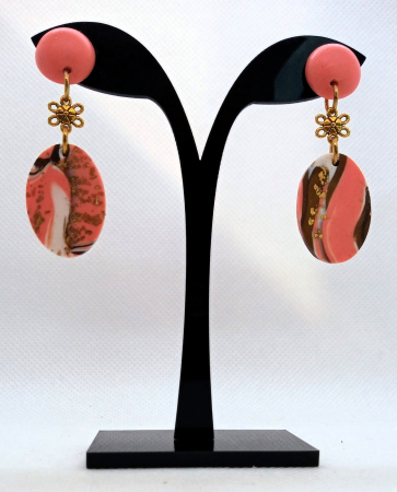 Bijuterii handmade - Cercei roz cu accesorii aurii