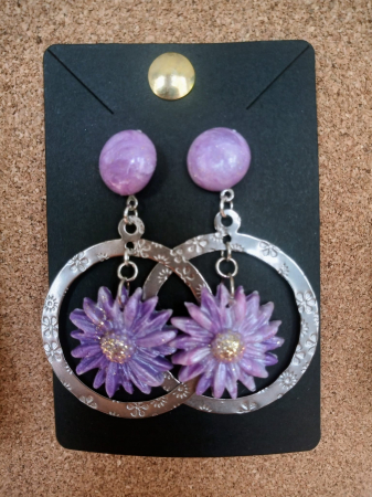 Bijuterii handmade - Cercei  flori mov-argintiu, accesorii din otel inoxidabil