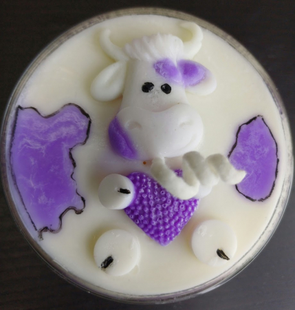 Lumanari in recipient - Lumanare parfumata, " Happy Cow ", in pahar de sticla.
