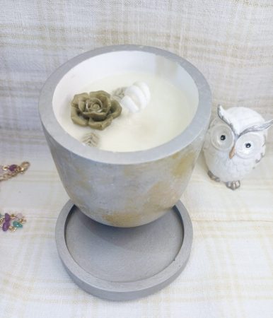 Seturi decorative - Set decorativ - lumanare in pahar ceramic argintiu plus suport rotund mic