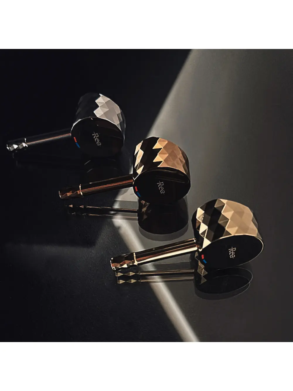 Baterie bideu culoare cupru lucios model Lungo Loop Diamond Copper [4]