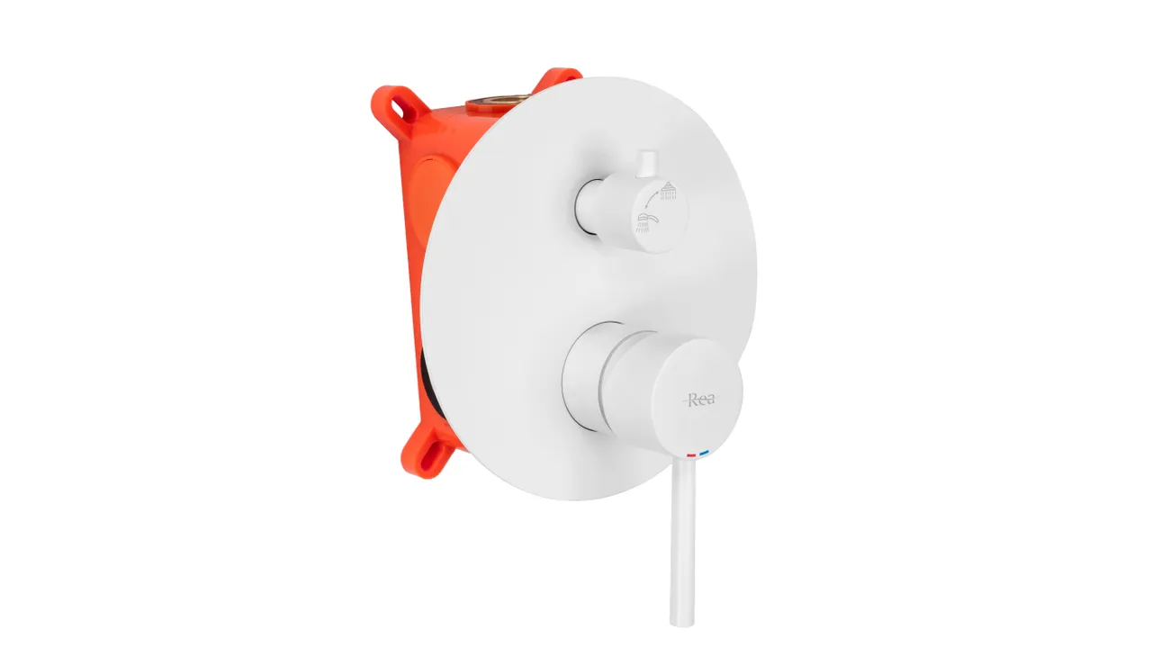 Set de duș încastrat culoare alb mat înălțime 16 cm model Lungo White Matt [2]