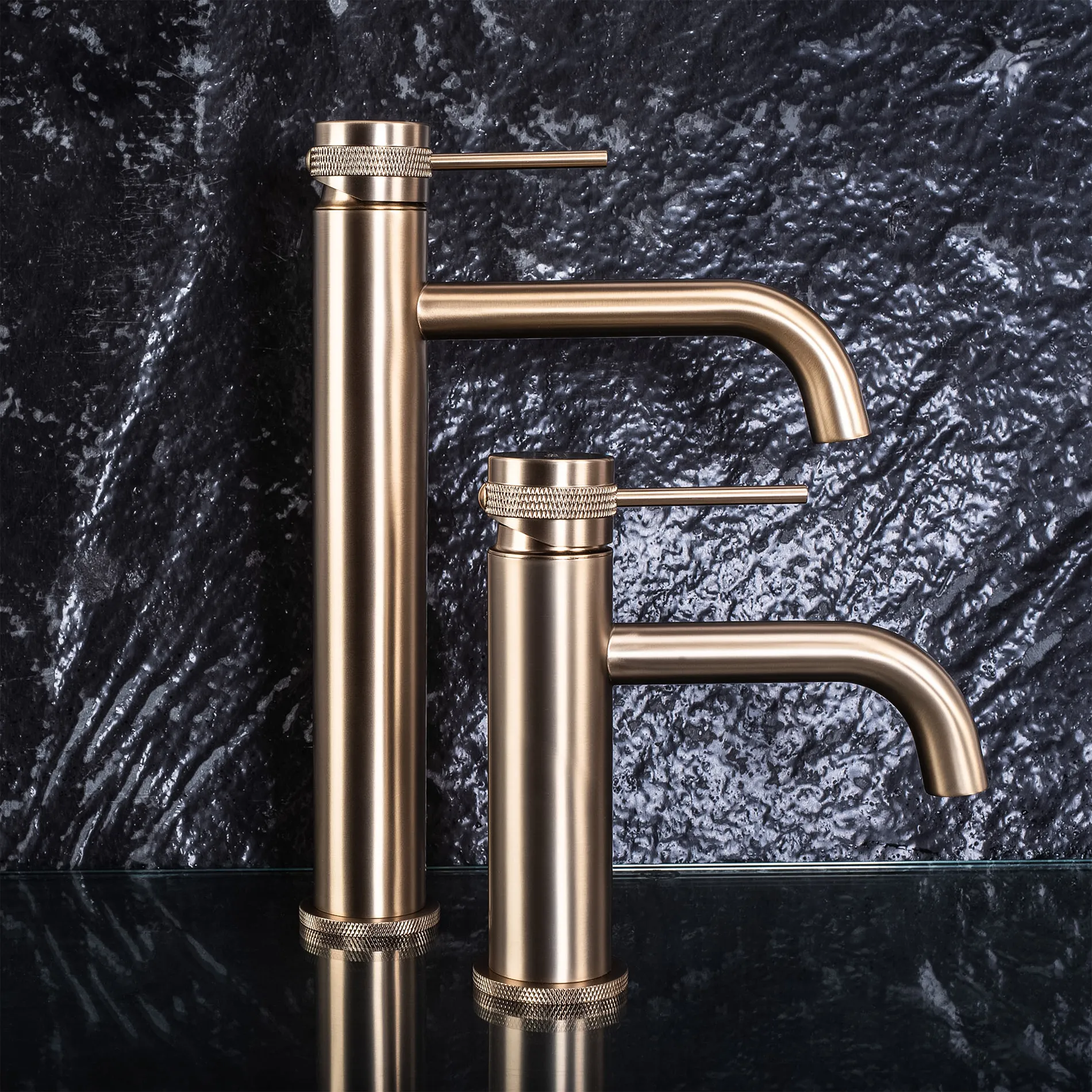 Baterie lavoar culoare auriu periat înălțime 16 cm material alamă model Lungo Grip Brush Gold Low [3]