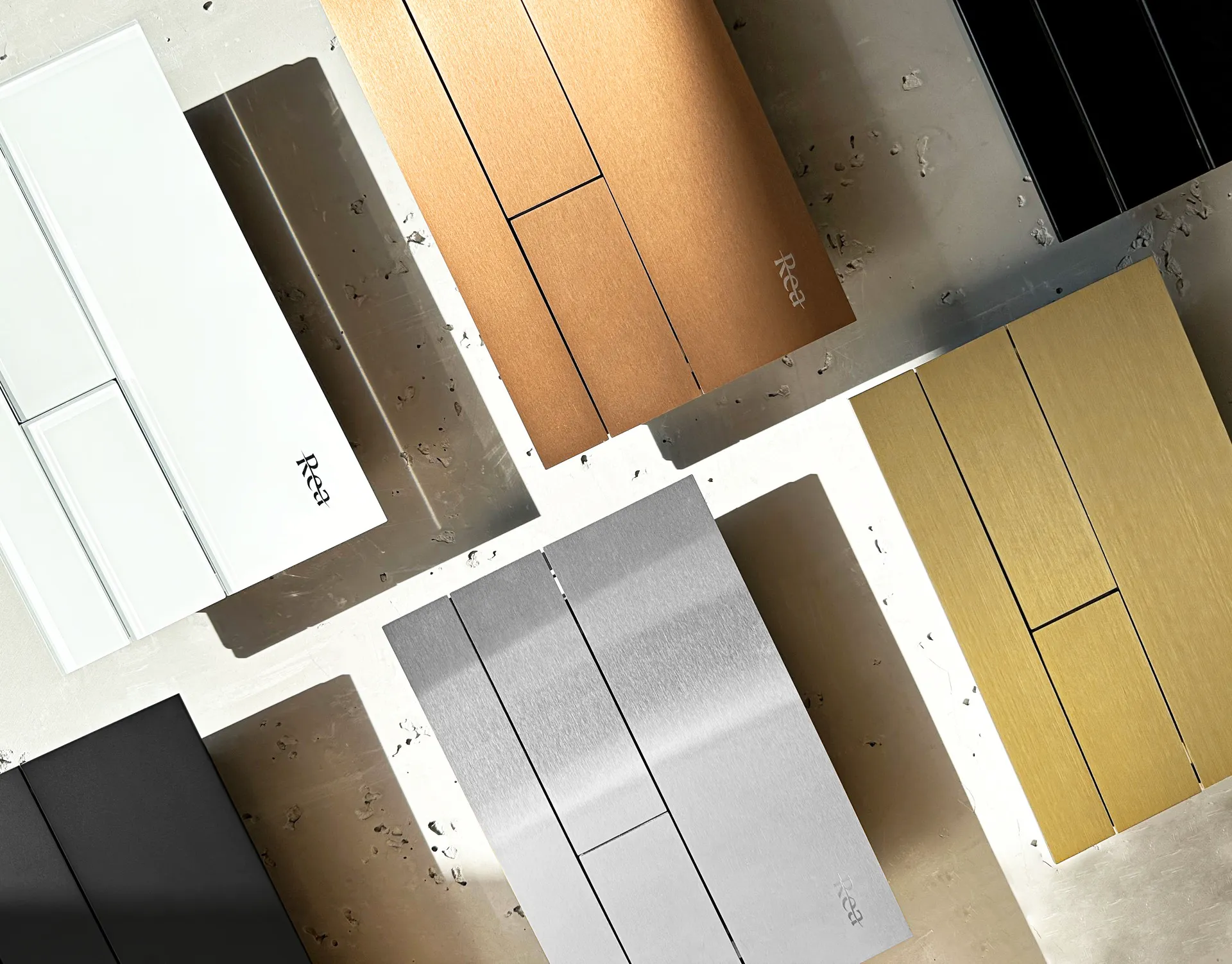 Buton pentru cadru wc încastrat culoare auriu periat model clapetă pătrat K011A-Q Gold Brushed [5]