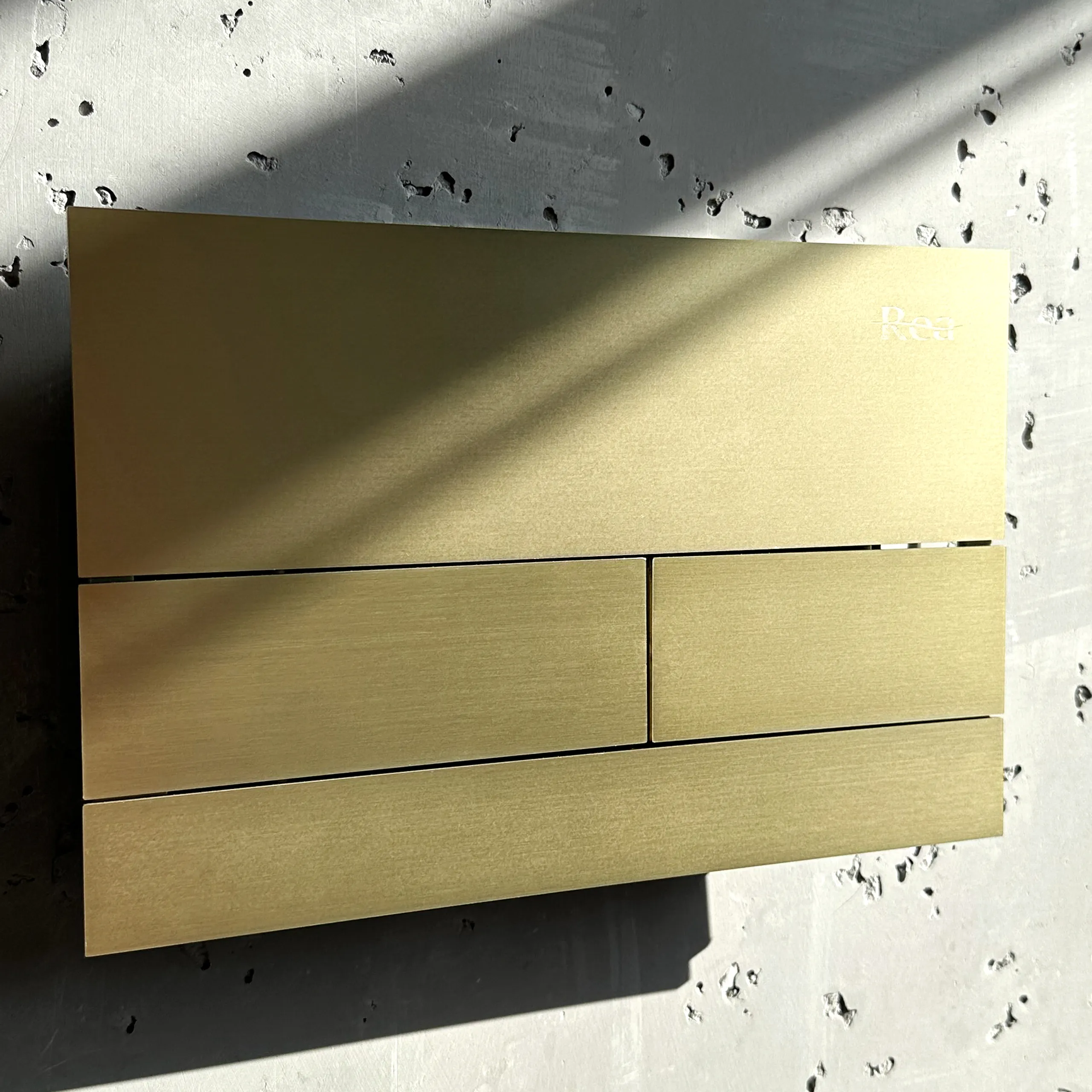 Buton pentru cadru wc încastrat culoare auriu periat model clapetă pătrat K011A-Q Gold Brushed [3]