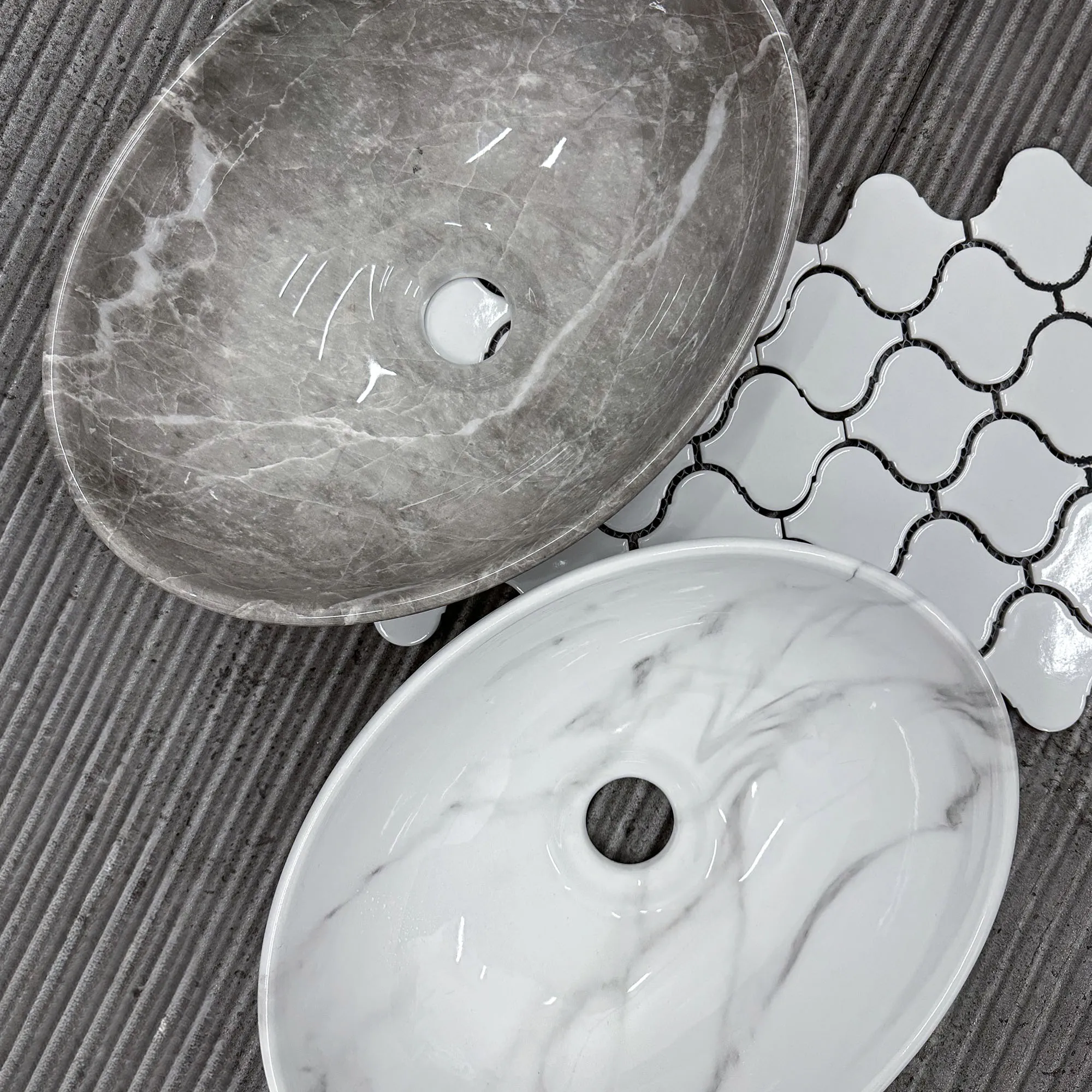 Lavoar baie pe blat formă ovală lungime 35 cm finisaj imitație de piatră model Sofia Mini Grigio [5]