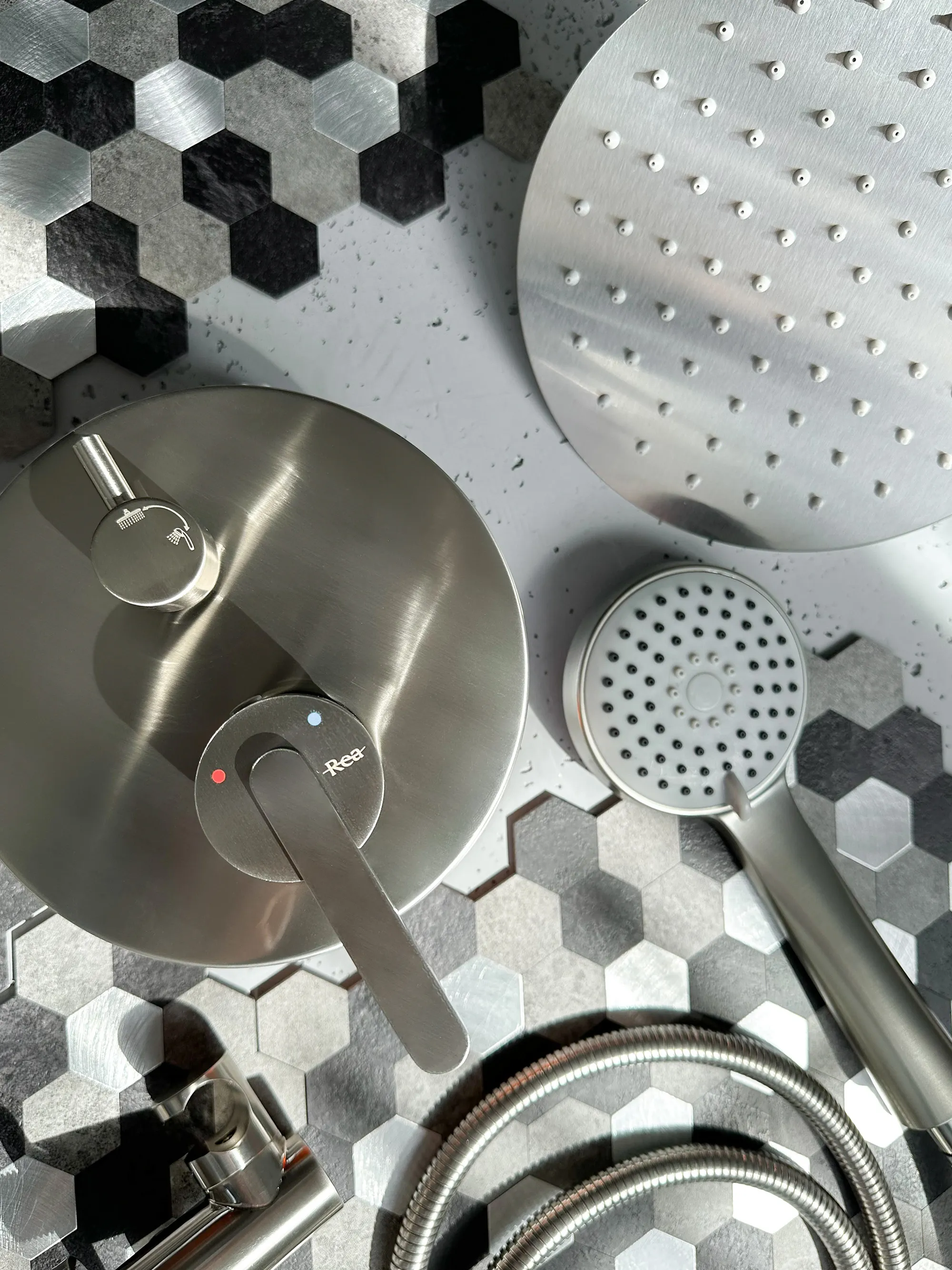 Set de duș culoare crom periat înălțime 17 cm model Ontario Chrome Brushed [5]