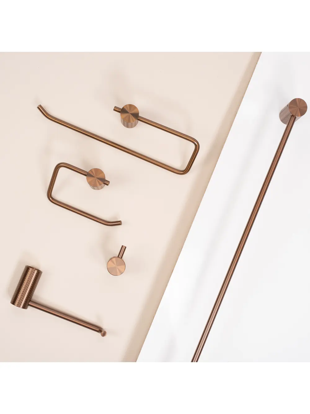 Suport prosop baie finisaj cupru periat model Brush Copper 9703 seria Prism [6]