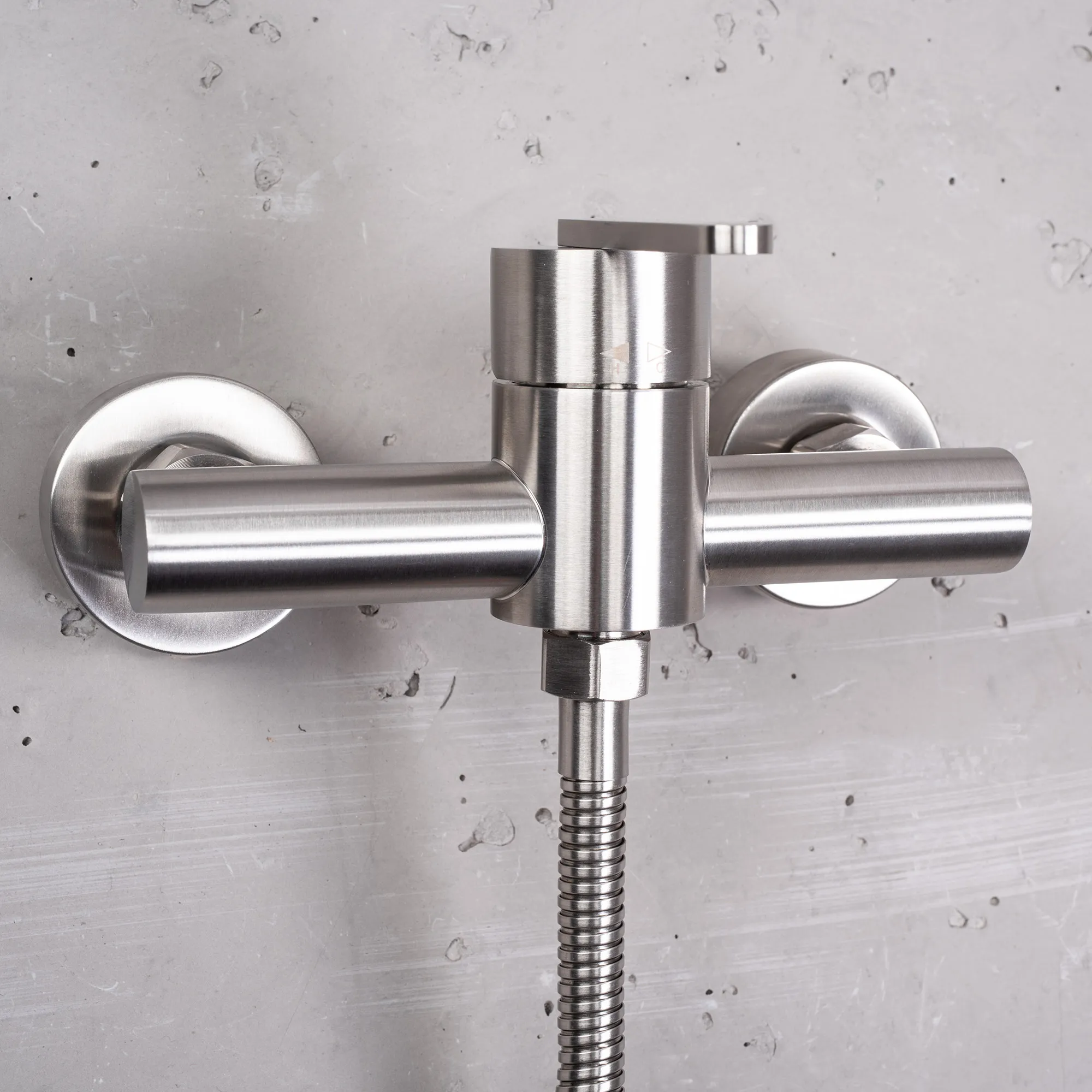 Baterie duș culoare crom periat înălțime 8 cm model Ontario Brushed Chrome [2]