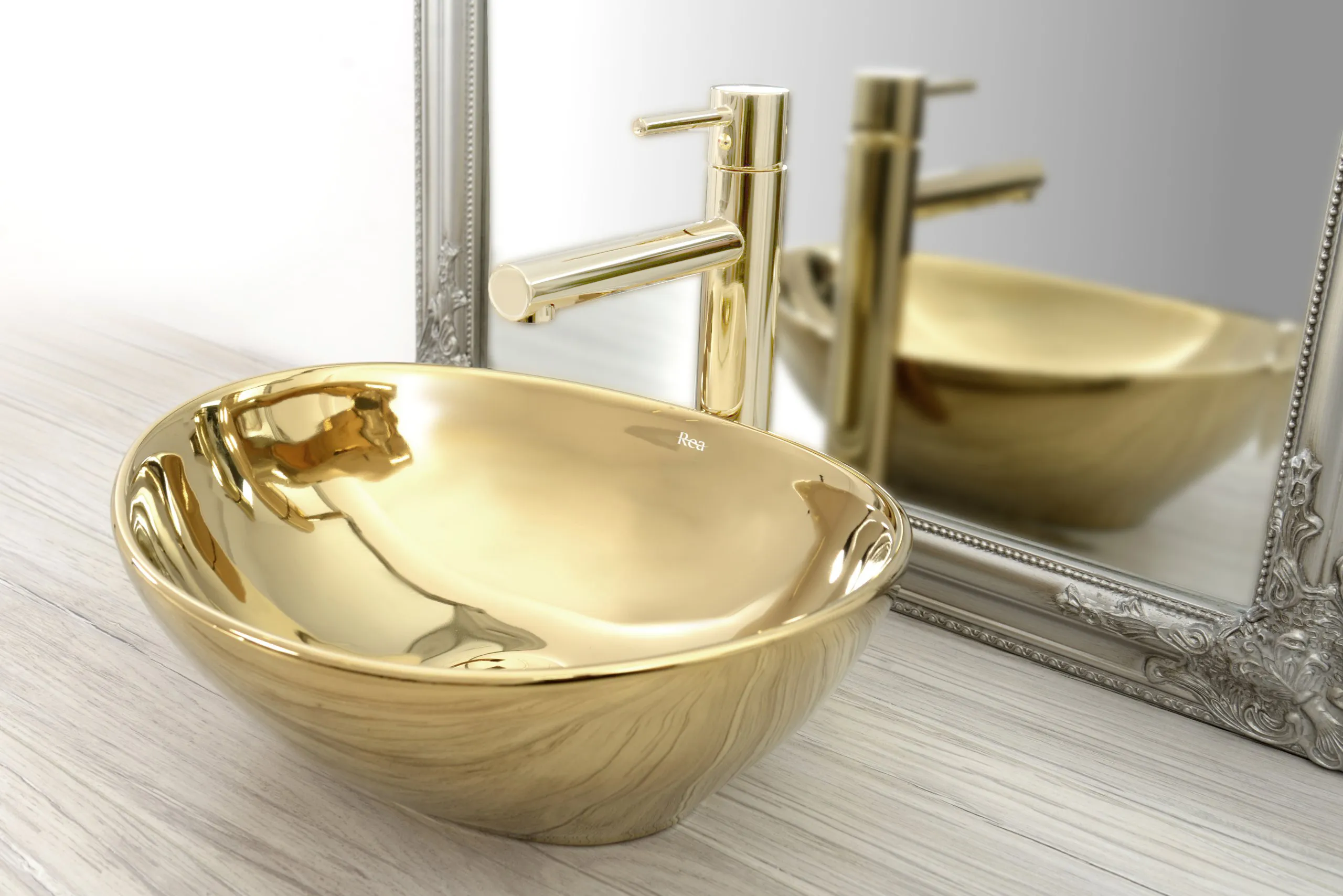 Baterie lavoar culoare auriu înălțime 31.5 cm material alamă model Tess Gold High [3]