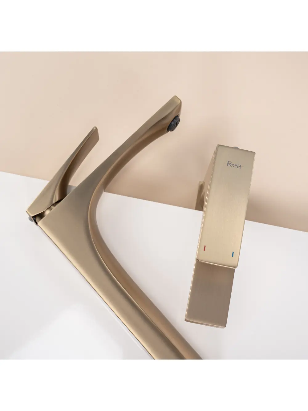 Baterie lavoar culoare auriu periat înălțime 15 cm model Joe Brushed Gold Low [2]
