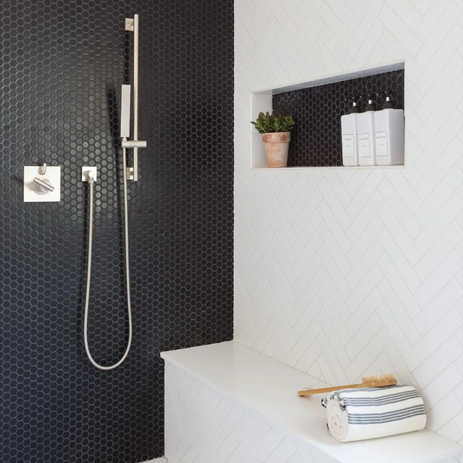 Mozaic decorativ pentru interior culoare negru finisaj mat material ceramică model Black Matt 133421A [8]