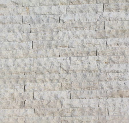 PIATRĂ DECORATIVĂ - Piatră decorativă naturală din marmură scapițată culoare crem model Silvia