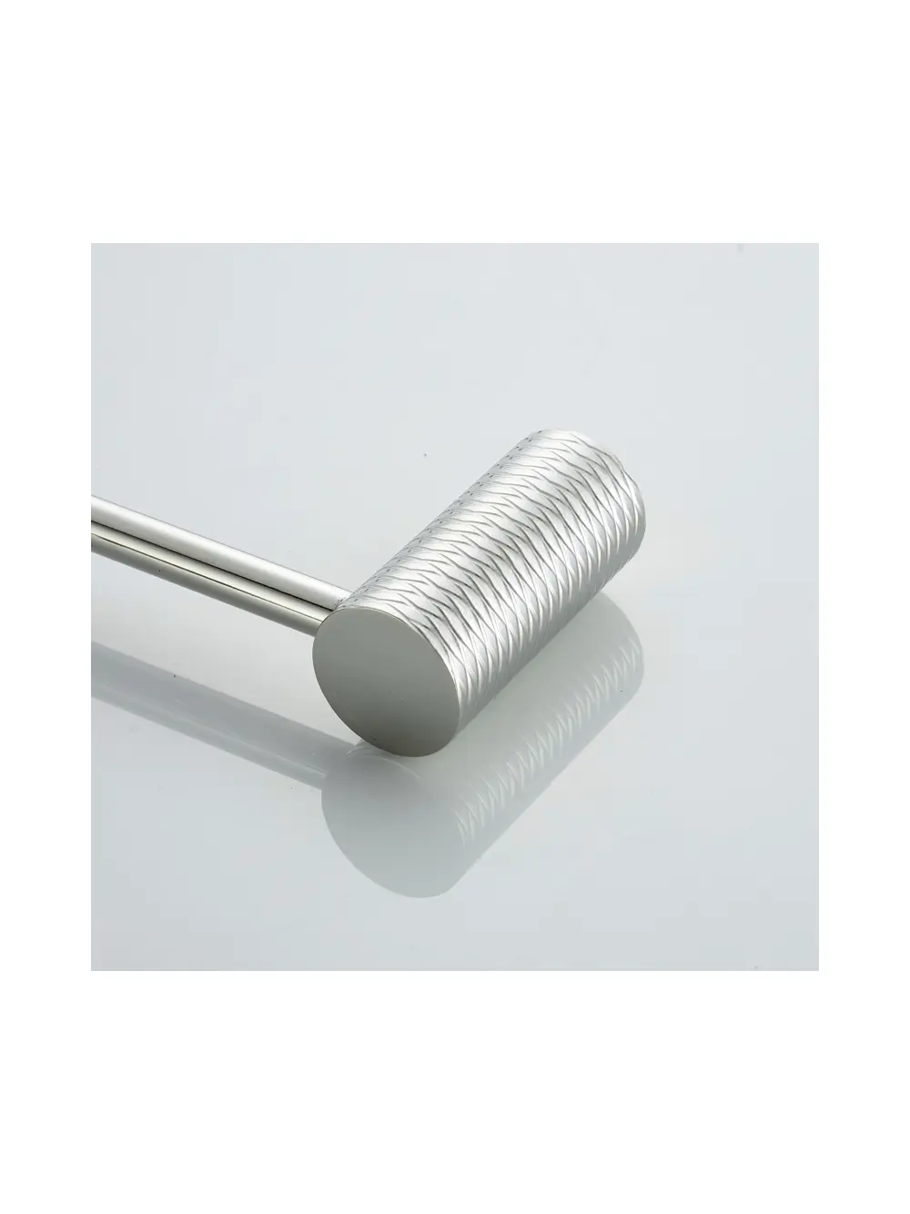 Suport prosop baie finisaj crom periat model Brush Nickel 9703 seria Prism [1]