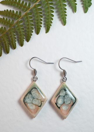 Colecția Armonia - cercei handmade romb roz verde pastel