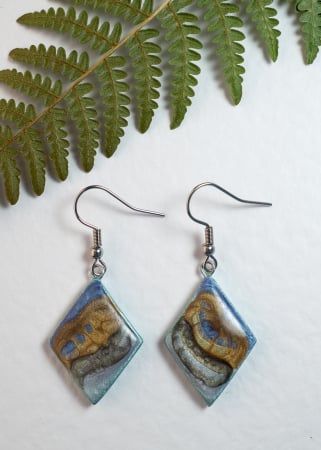 Colecția Armonia - cercei handmade romb albastru auriu onix