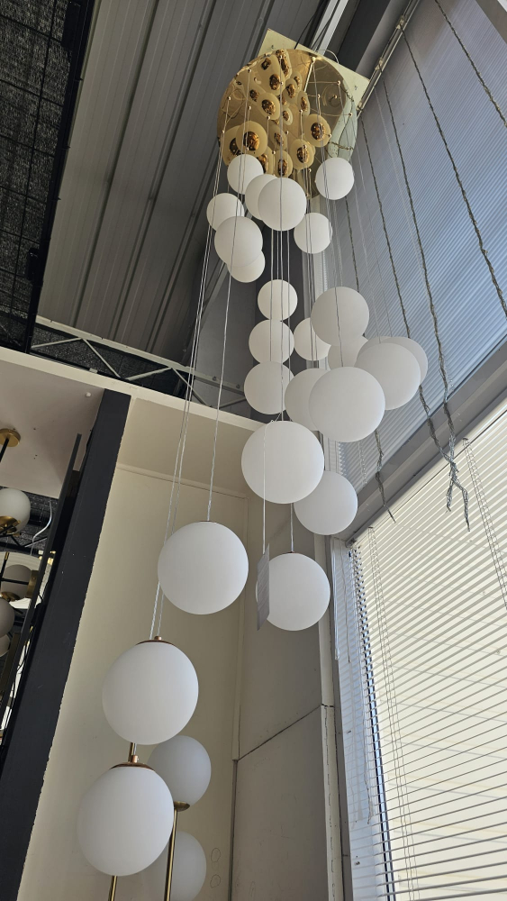 PENDUL AURIU CU GLOB ALB ACRYLIC - L2.6M; CASA SCARII [5]