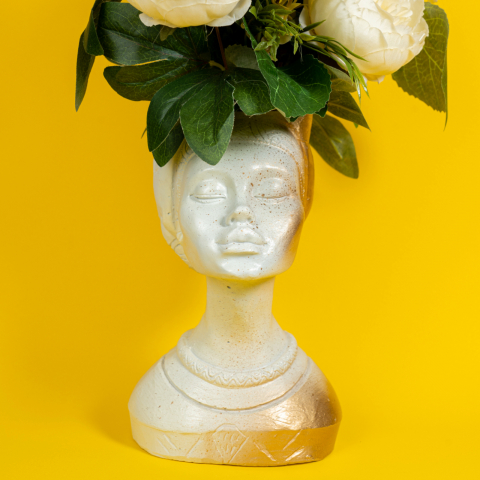 Vaza Printesa Africana, alb-auriu, 24x18x14cm [1]