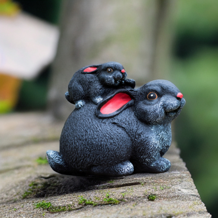 Iepuras cu pui pe spate, negru, beton, pentru exterior, 22x18x13cm [1]