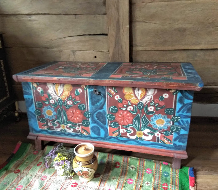 Povestea brandului DecoVintage – Armonie în detaliu și suflet în lemn