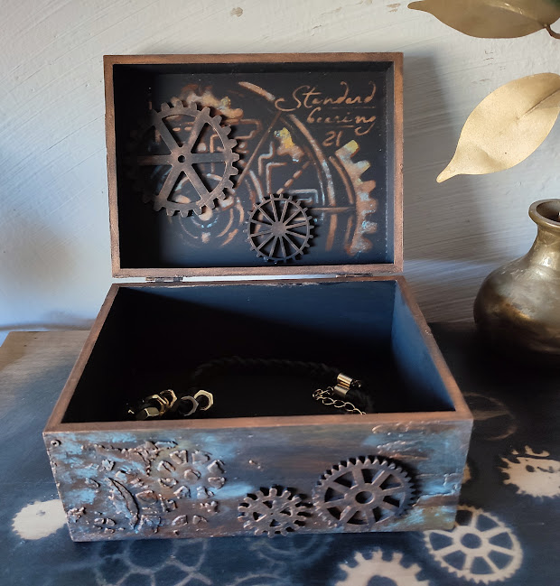 Cum sunt create produsele steampunk?