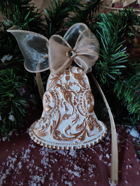 Clopoțel decorativ Crăciun handmade – ceramică 2D cu detalii aurii [1]