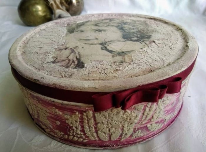 Cutie decorativa rotunda [2]