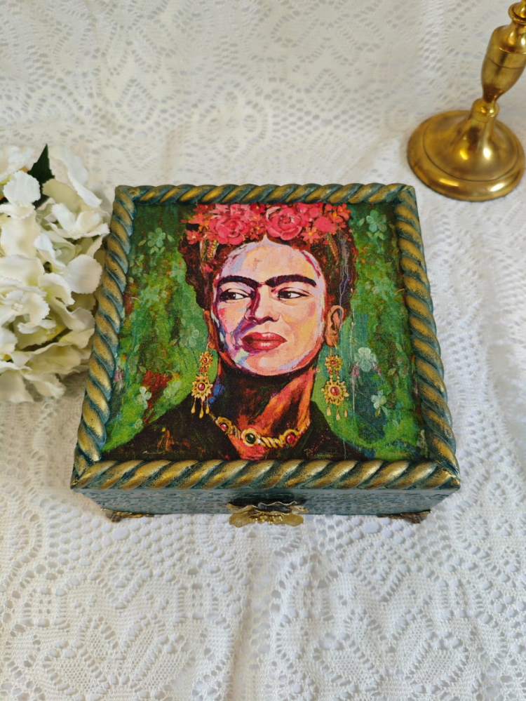 Cutie din lemn-Frida Kahlo [3]