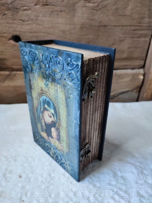 Cutie din Lemn Model Carte, Decorată cu Imaginea Maicii Domnului [4]